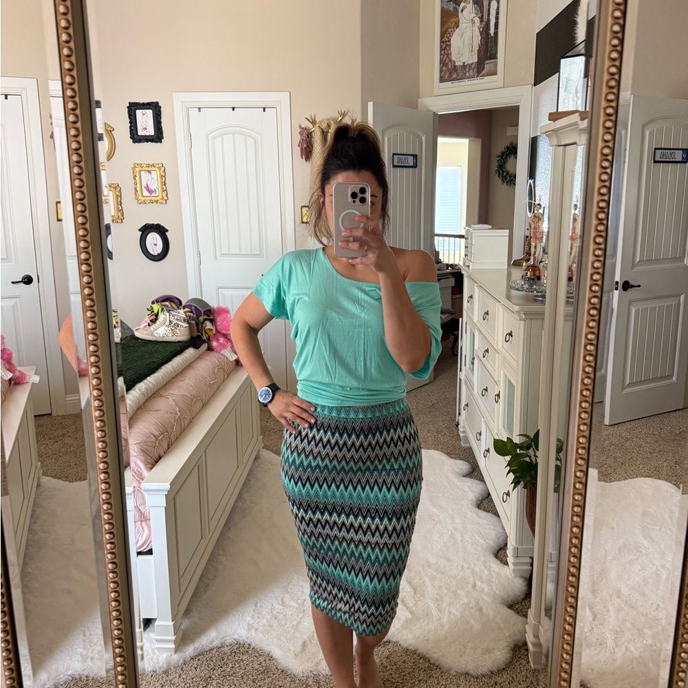 Chevron Patterned Green Skirt and shirt set